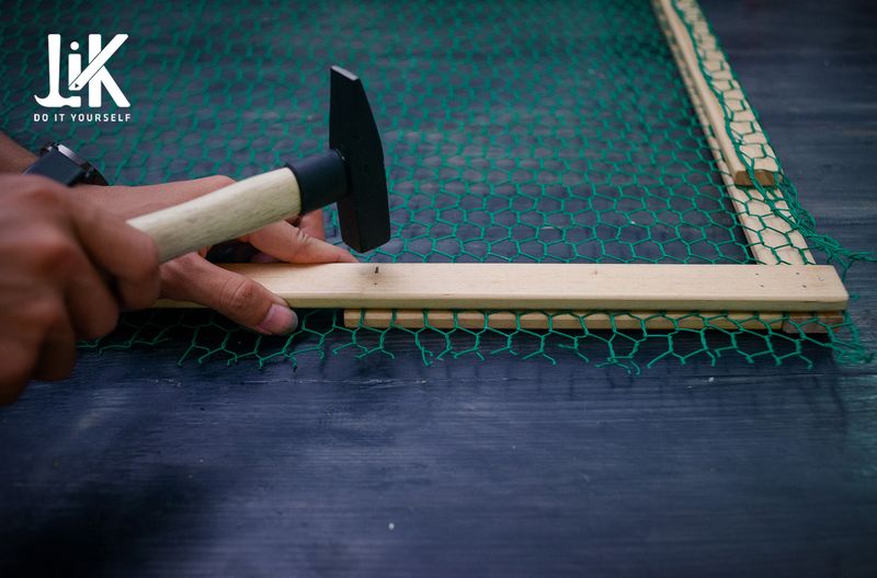 Hướng dẫn làm bảng ghi chú trang trí góc làm việc 8